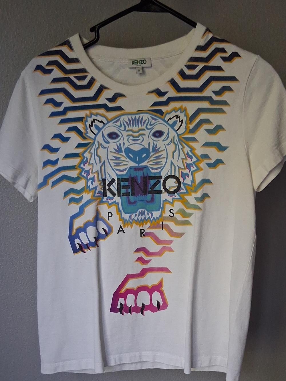 Kenzo White Tee with Multicolor Tiger Graphic Size Small